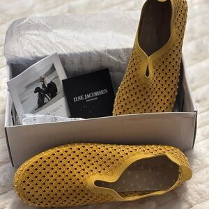 Ilse Jacobsen Golden Rod Tulip 3275 Perforated Slip On Sneakers Size 38